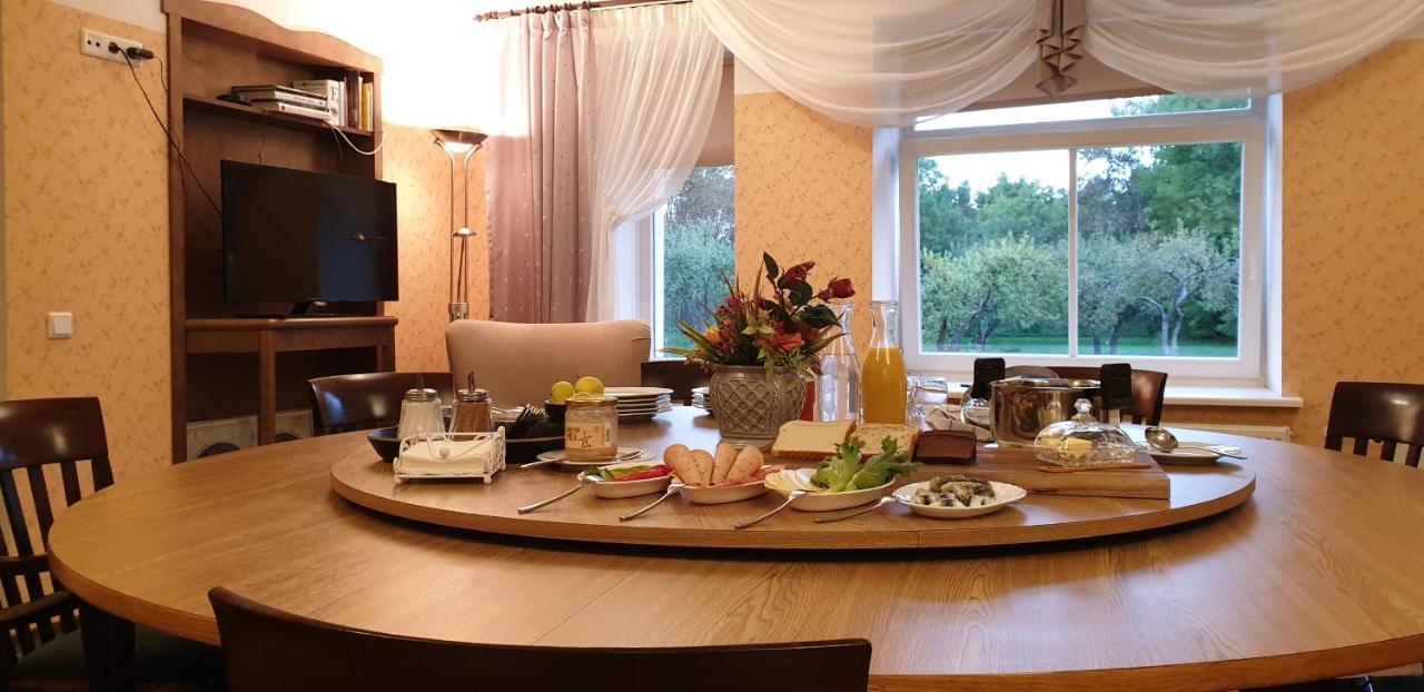 Kuelalistemaja Kukruse Residents Hotel Kohtla-Järve Kültér fotó